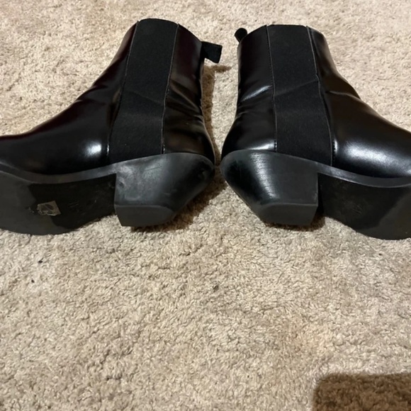H&M Glossy Black Heeled Boots - Picture 4 of 5